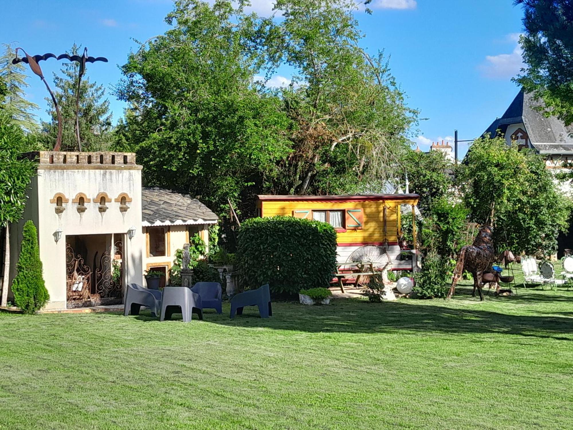 Le Madrigal Bed & Breakfast Mamers Exterior foto
